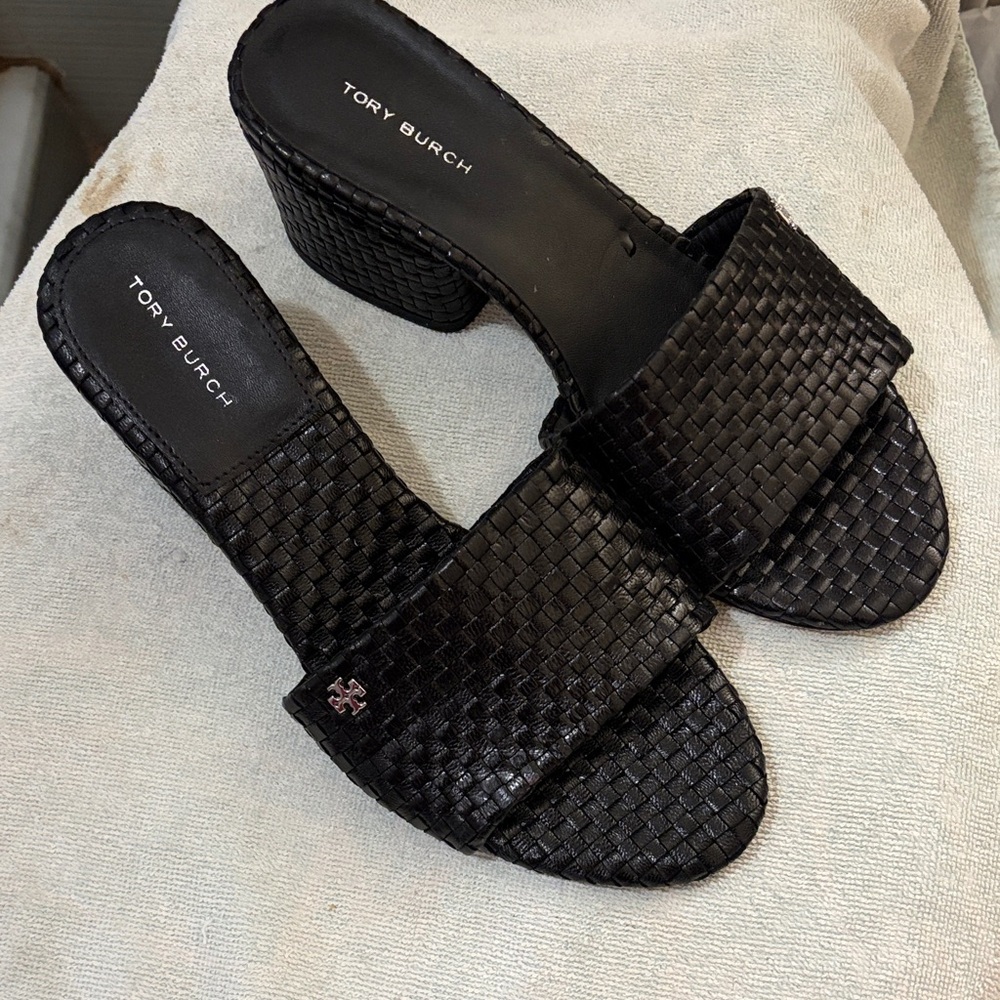 Tory Burch Black Textured Clogs